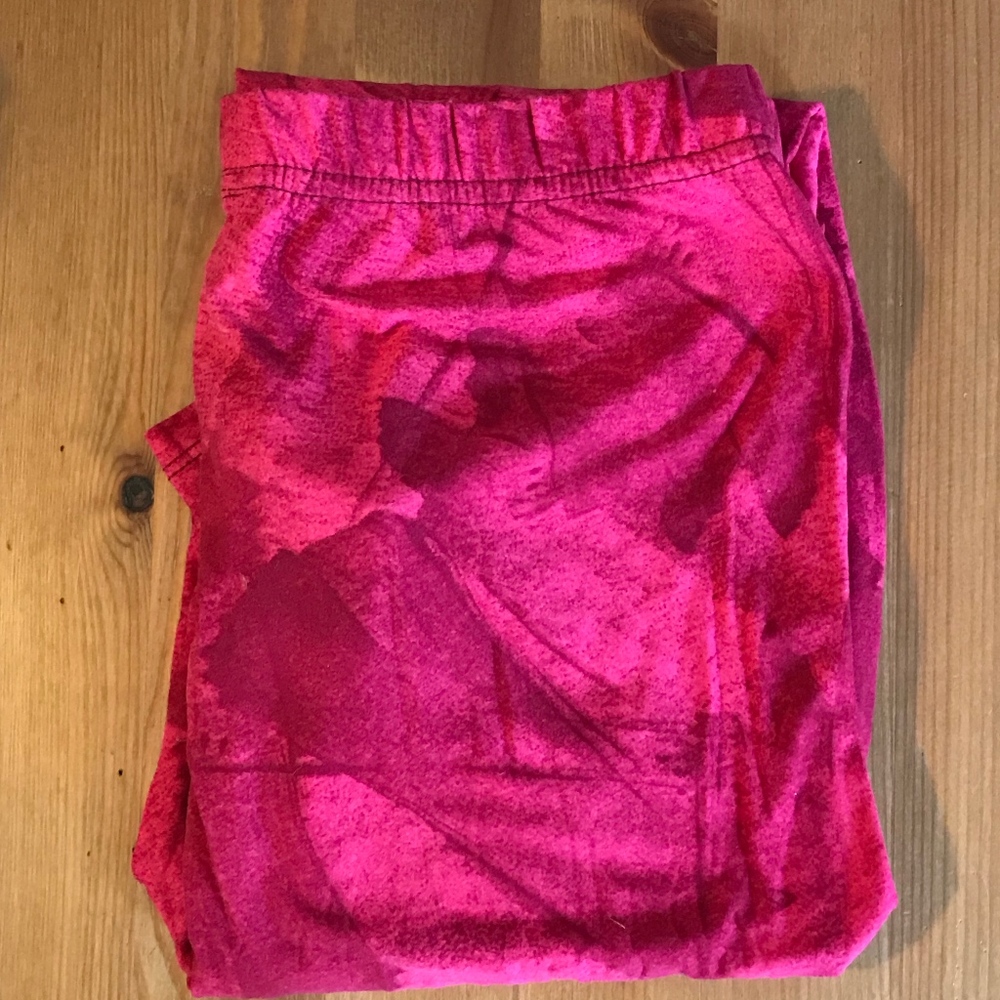 A &. D leggings red pink 80s style